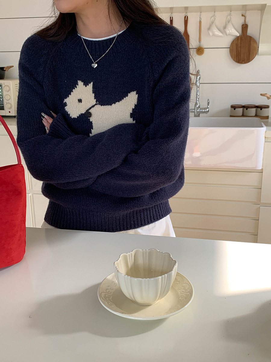 ドッグモチーフジャガード編みニット