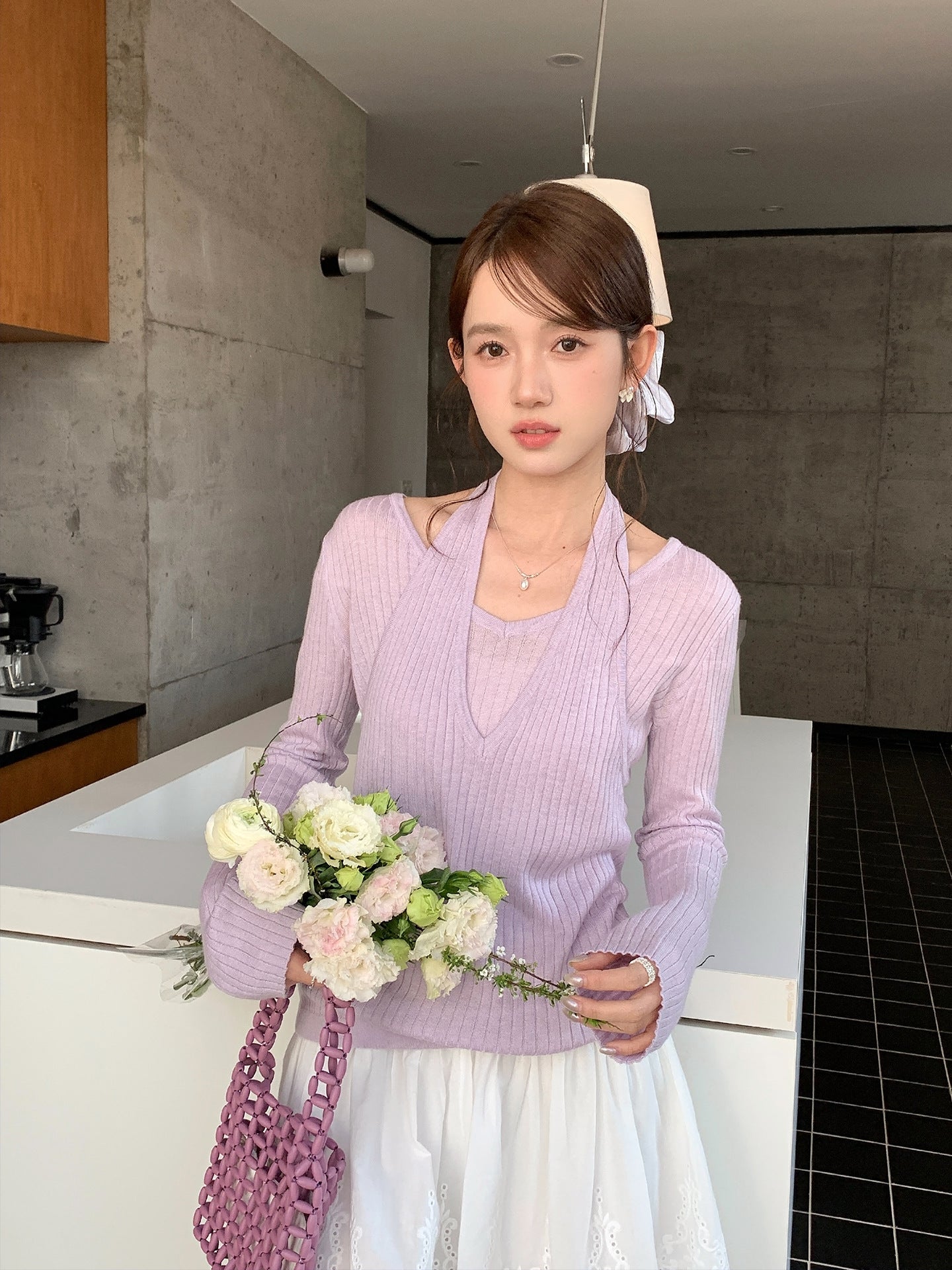 フェイクレイヤードホルターネックリブニット