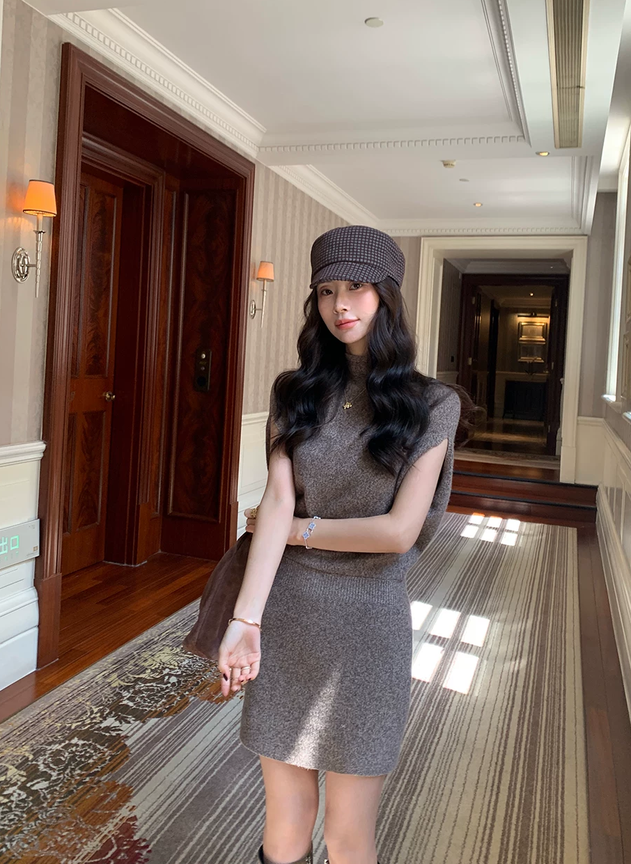 ウールブレンドケープスリーブミニワンピ