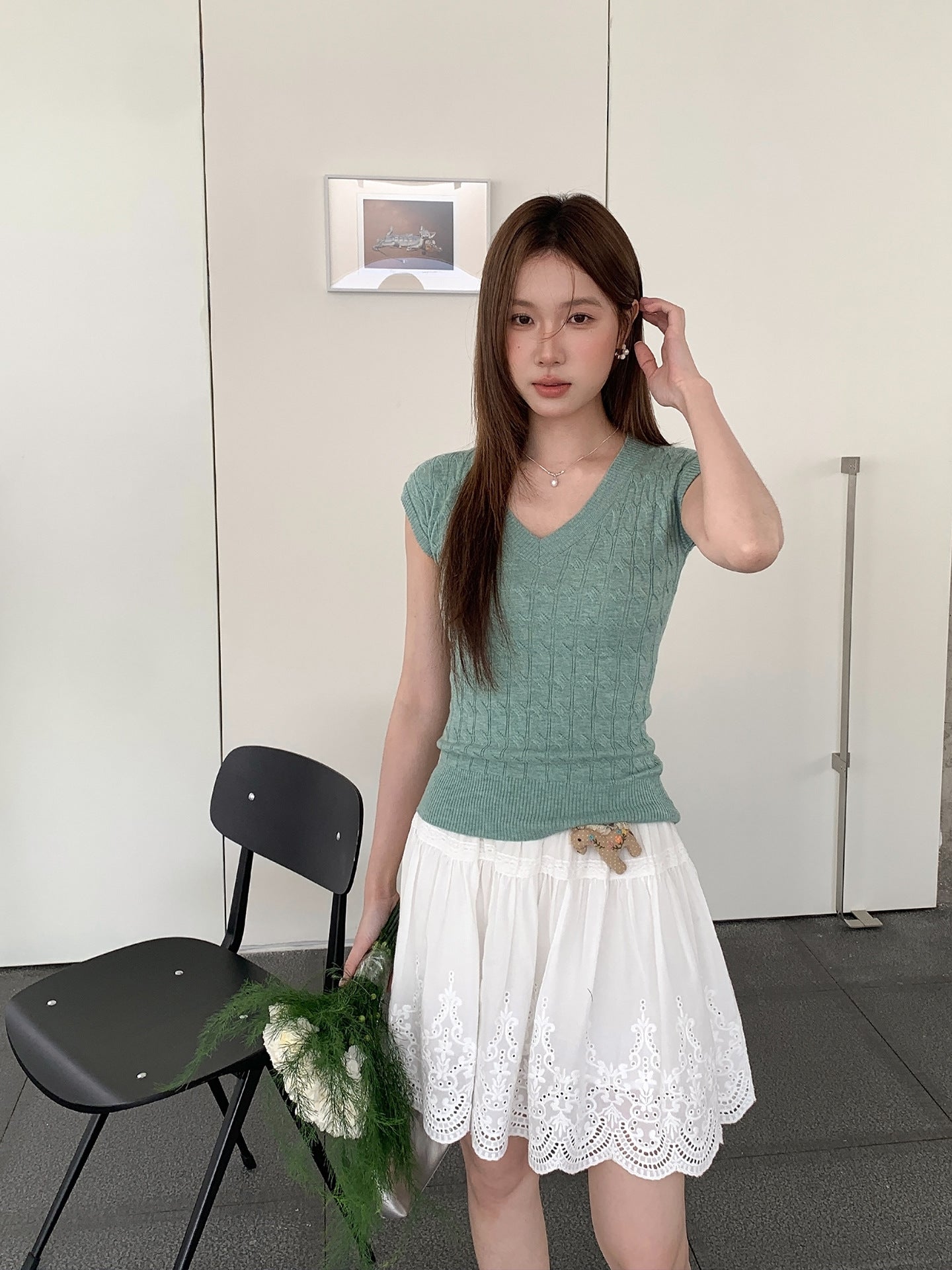 ケーブル編みVネックフレンチスリーブニット