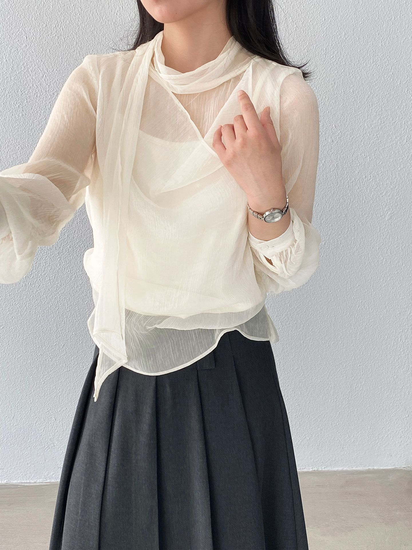 スカーフ付きウエストシャーリングシフォンブラウス
