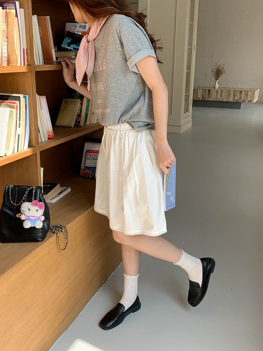 ストライプスカーフ付きレタリングロゴ半袖Tシャツ