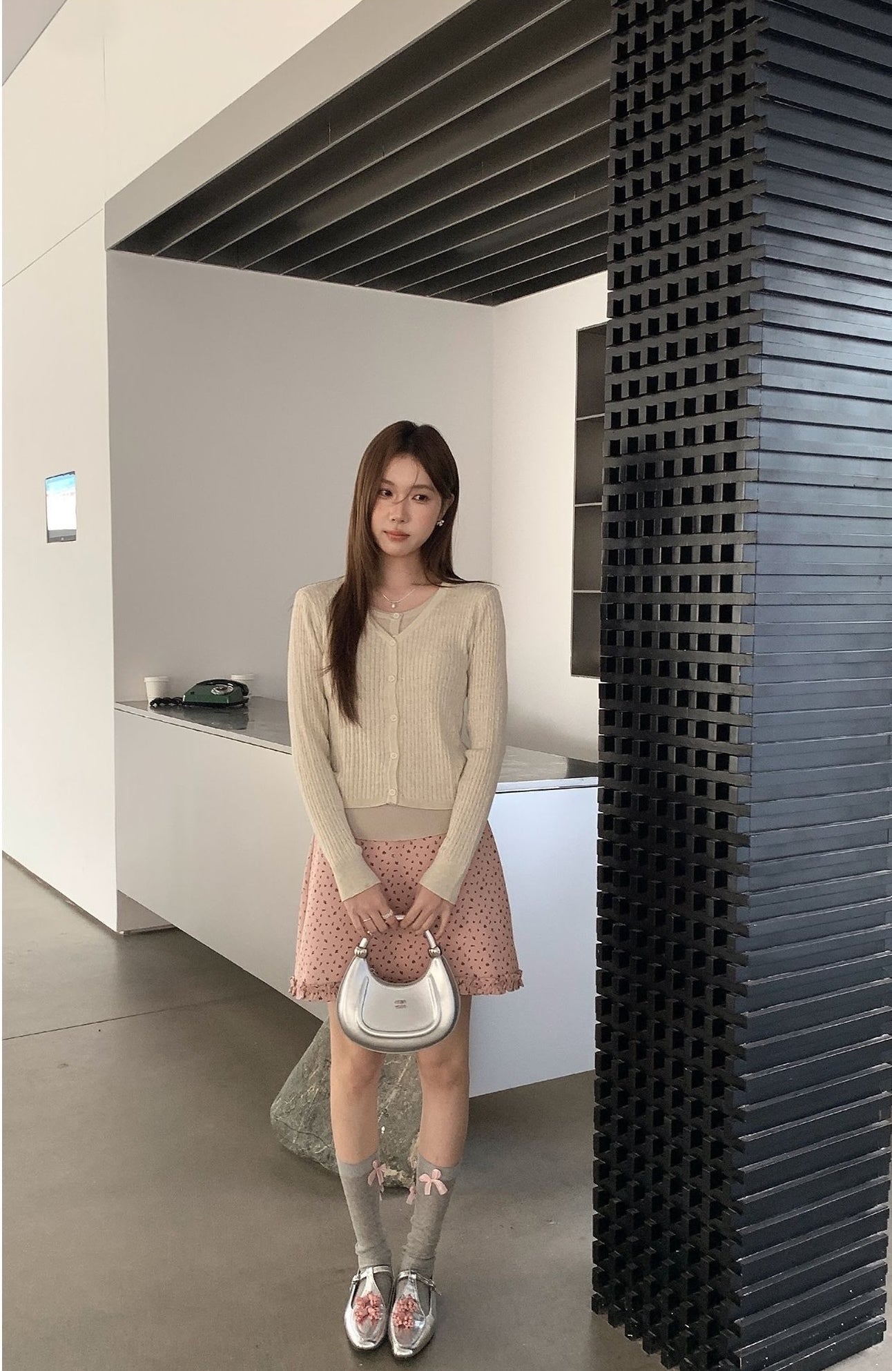 レトロフラワーAラインフリルヘムミニスカート