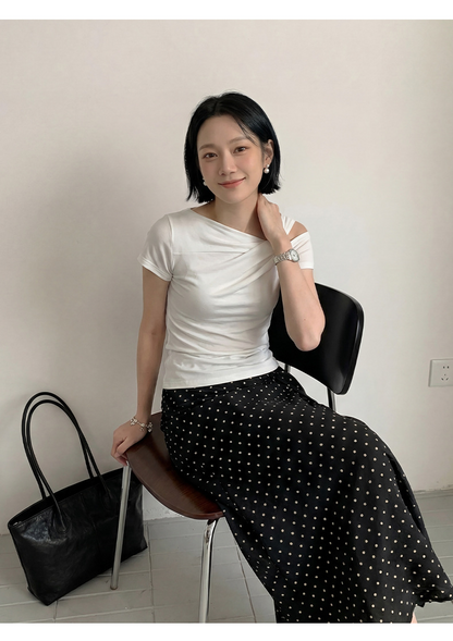 アシンメトリーツイストショルダーTシャツ