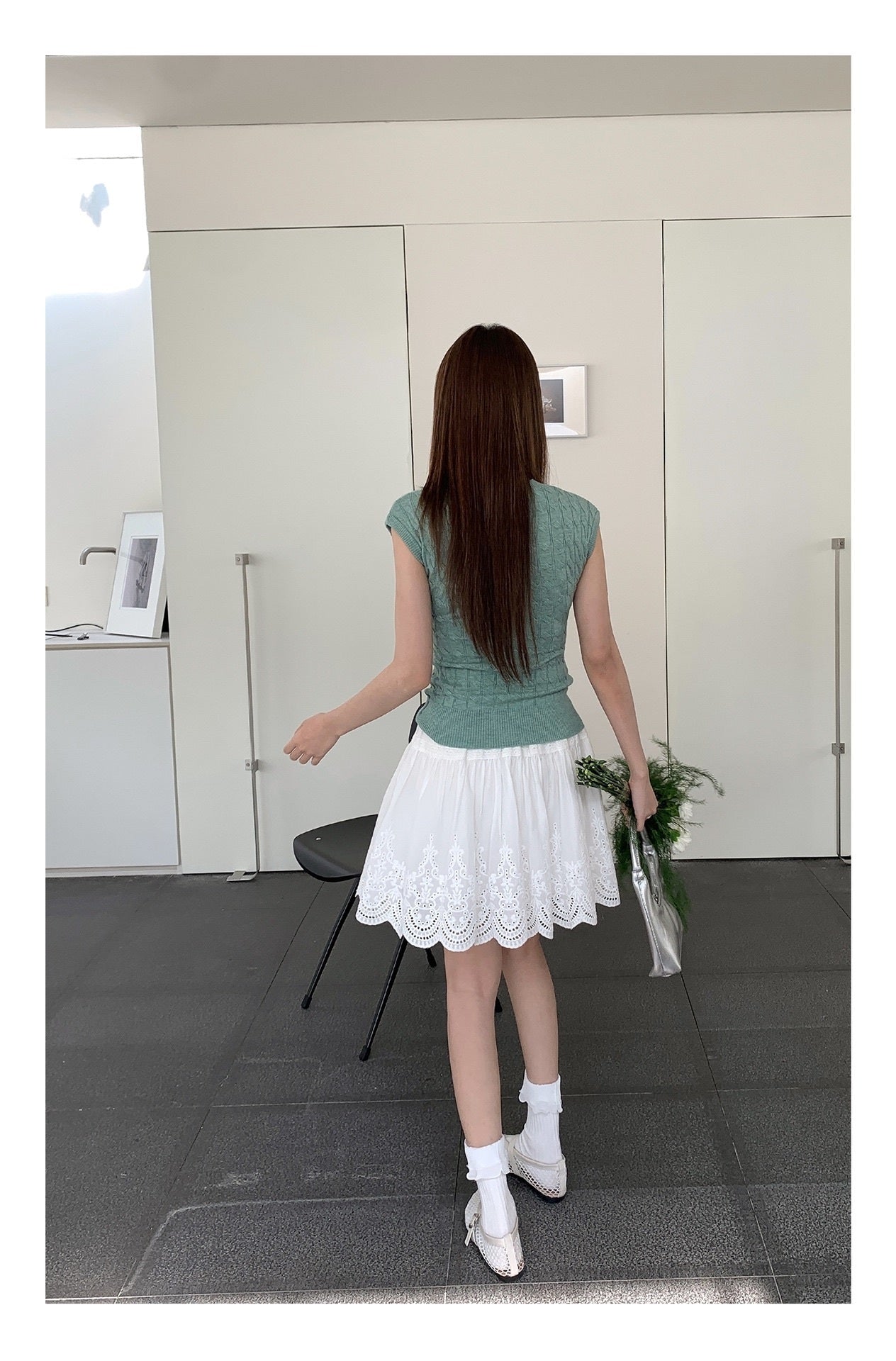 ケーブル編みVネックフレンチスリーブニット